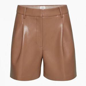 Aritzia Wilfred Effortless 5” Short — Size 00 — NWT — Vegan Leather Brown